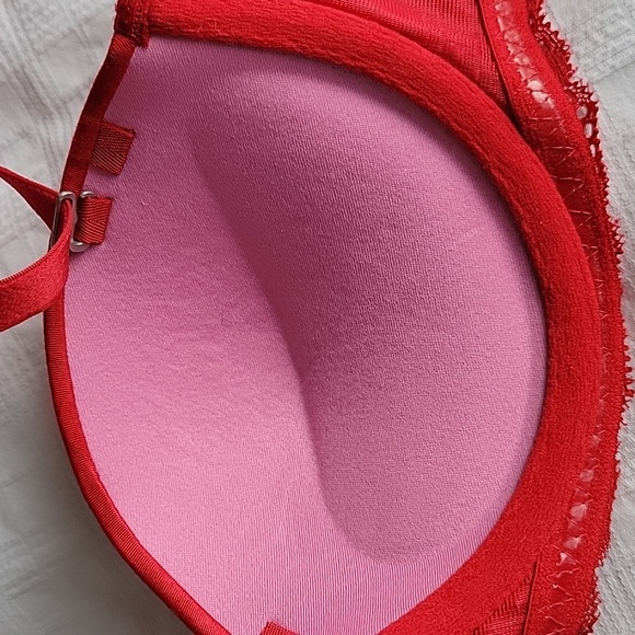 VS PINK red sequins bra - Picture 4 of 6